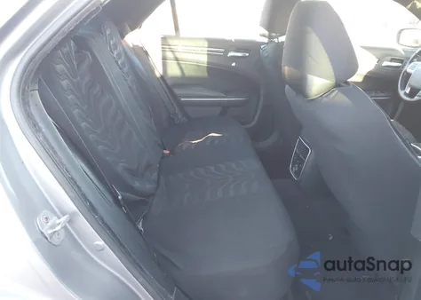 2011 Chrysler 300 Limited z USA, uszkodzony, nr VIN 2C3CA5CGXBH531841